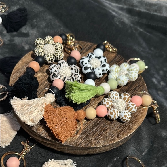 Colorful Tassel Keychain: Brown & Black Animal Print - Picture 4 of 4